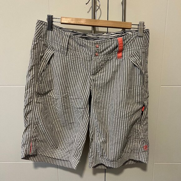 Lululemon Shorts  - Grey & White - Board shorts tyle - Picture 1 of 5